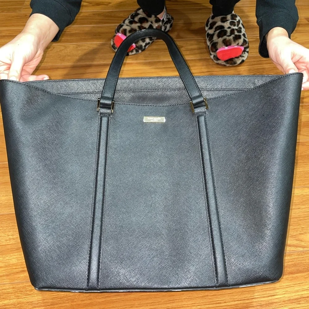 Black Kate Spade Bag - Picture 1 of 3